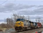 CSX 411 on Q561